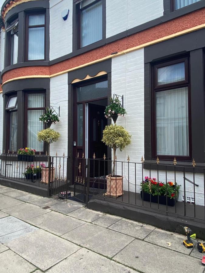 Surescape House Villa Liverpool Bagian luar foto